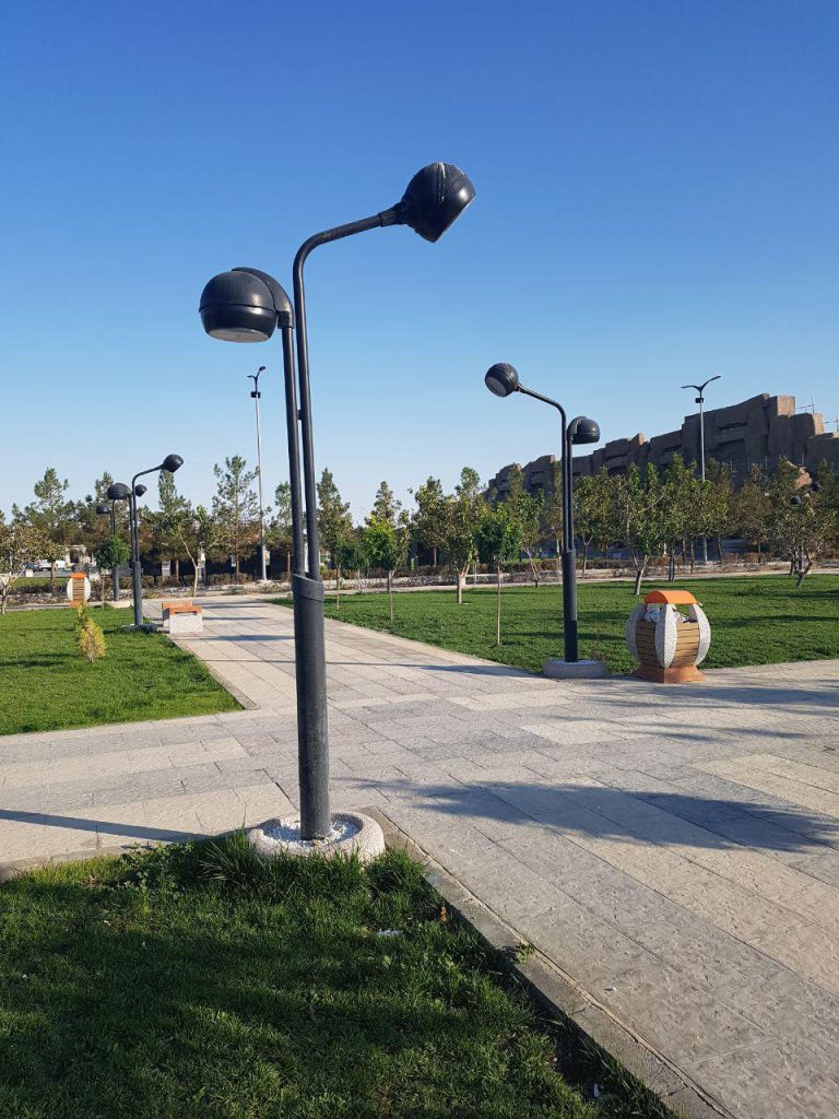 پایه چراغ پارکی مدرن